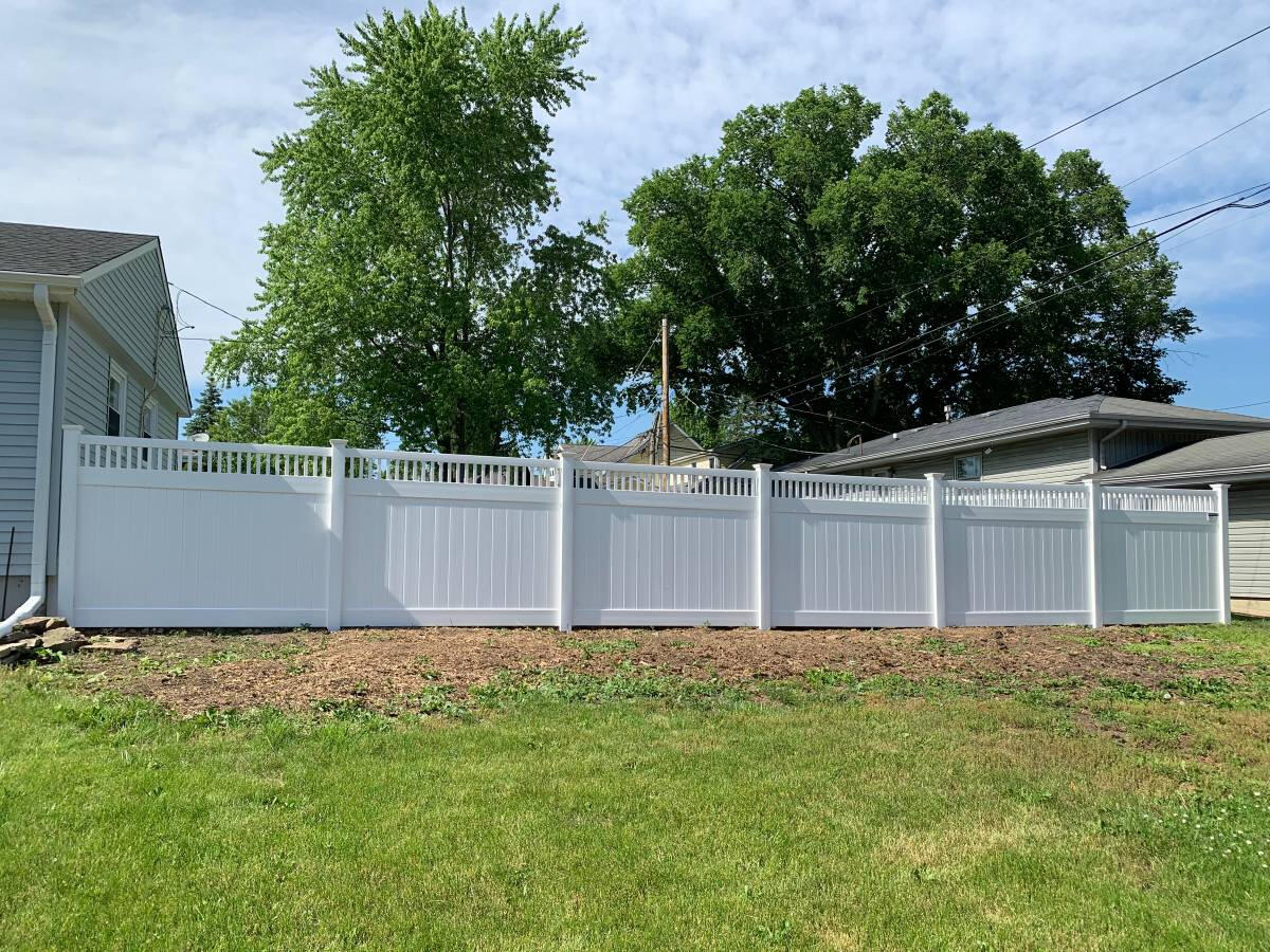 Vinyl Fence Company Huntley Illinois